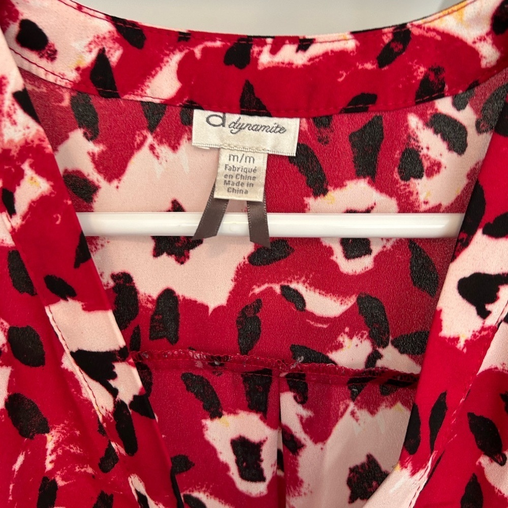 Dynamite red and Black Floral Short Sleeve Blouse - Picture 2 of 4